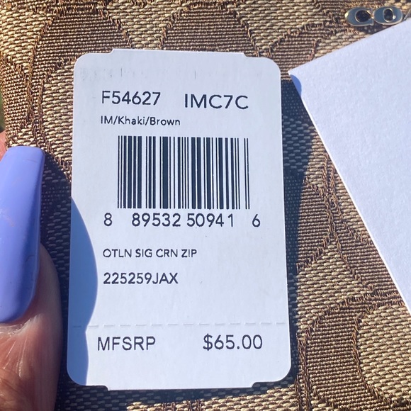 COACH signature wristlet , NWT - Picture 11 of 14